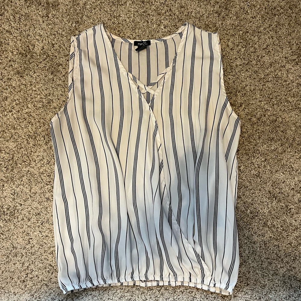 Business casual synched bottom top